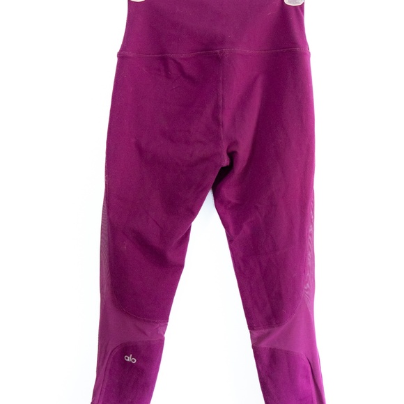 Alo Yoga Purple Capri 'Coast' ¾ Length Cropped Yoga Leggings - Picture 5 of 7